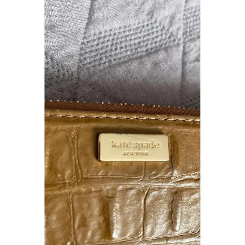 Kate Spade wallet - Picture 2 of 6